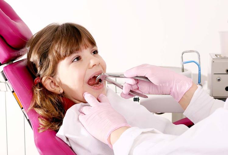 Why Do Teeth Grow Gaps डायस्टेमा के उपचार के लिए सकारात्मक सोच जरुरी
